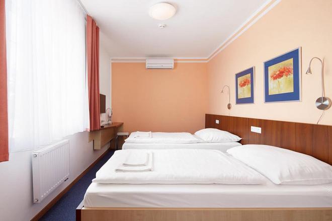 HOTEL NIKOLAS foto 45