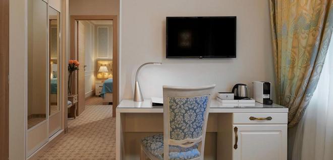 Honour and Grace Hotel foto 41