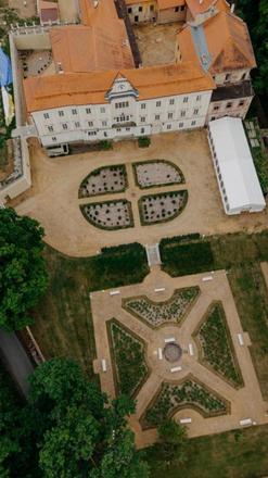 Zámek Bystřice nad Úhlavou foto 40