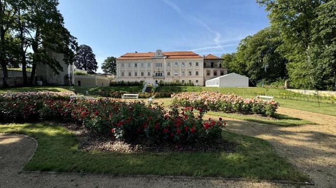 Zámek Bystřice nad Úhlavou foto 42