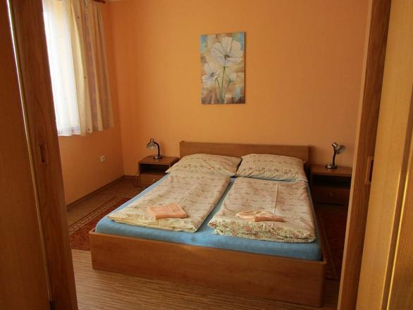 apartm&aacute;n TŘI druh&aacute; ložnice